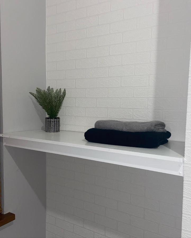 Broadway Belfast! Central Location! Sleeps 6! エクステリア 写真